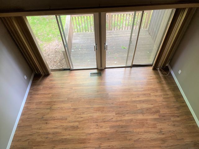 14-B Country Squire Drive 14B, Cromwell, CT 06416