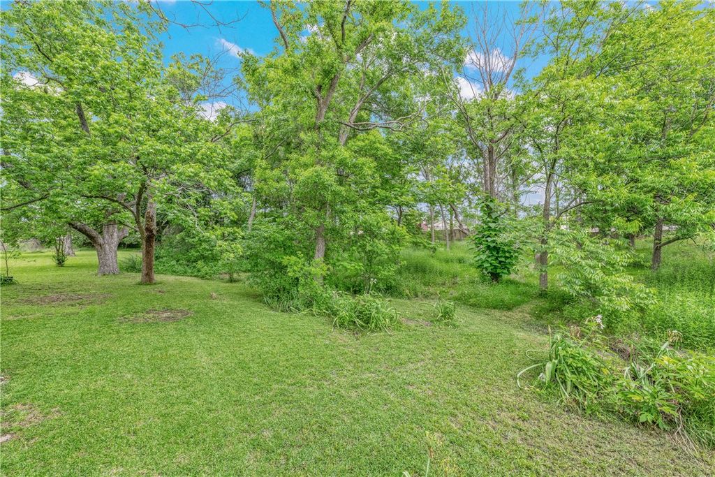 2807 & 2809 East Villa Maria Road, Bryan, TX 77802 — photo 5