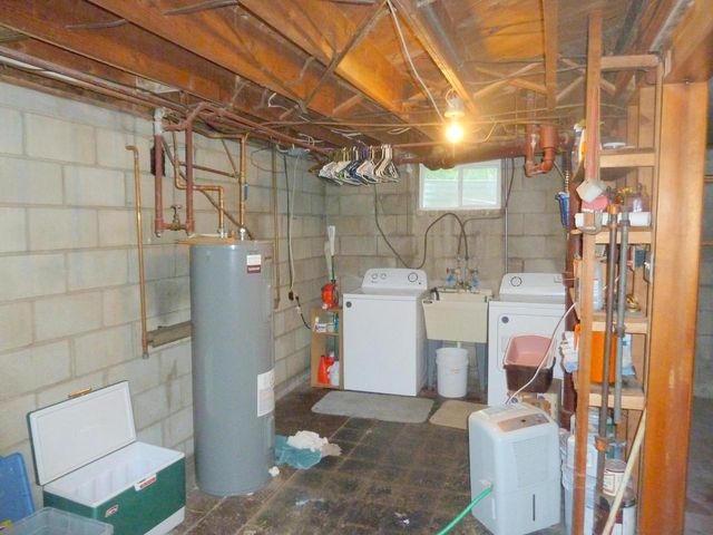227 3rd STREET, Pewaukee, WI 53072