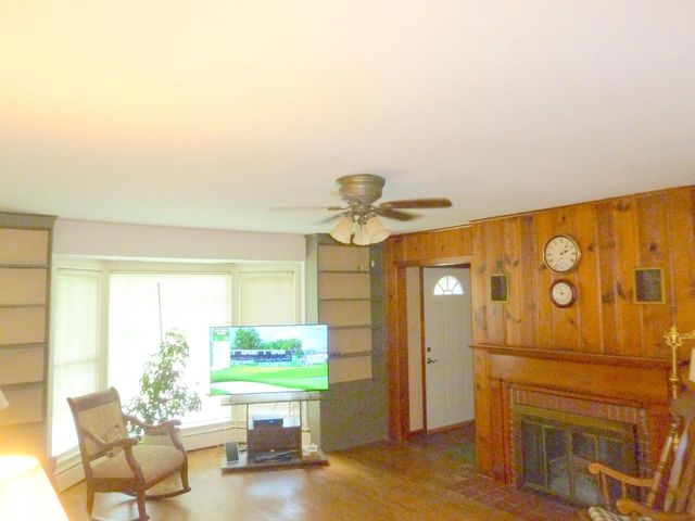 227 3rd STREET, Pewaukee, WI 53072