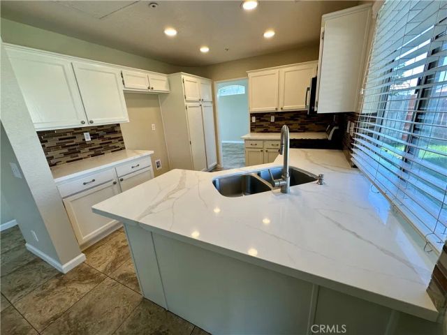 3680 N Live Oak, Rialto, CA 92377