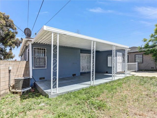 9647 S Harvard, Los Angeles, CA 90047