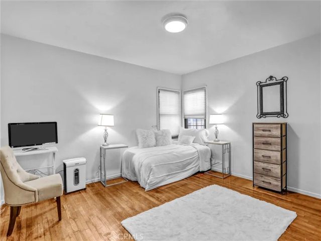 9647 S Harvard, Los Angeles, CA 90047