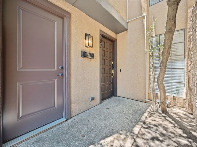 6019 Ridgecrest Road 202B, Dallas, TX 75231