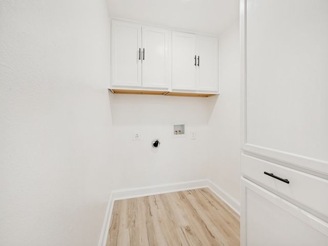 6019 Ridgecrest Road 202B, Dallas, TX 75231