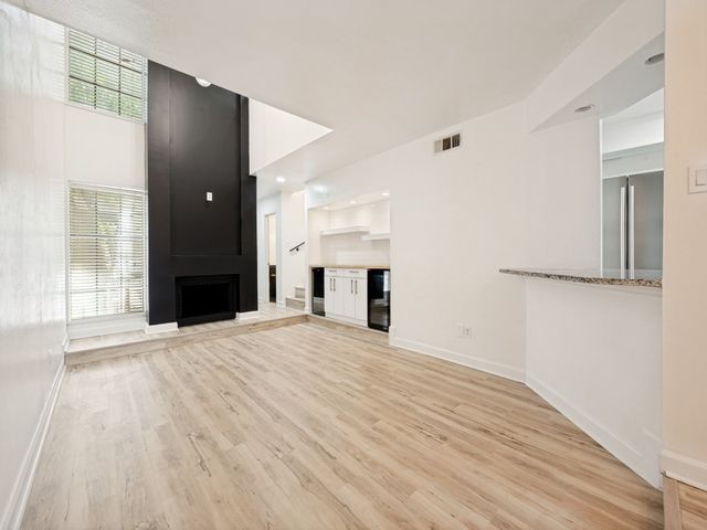 6019 Ridgecrest Road 202B, Dallas, TX 75231