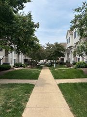 1361 Manning Avenue 1361, Montgomery, IL 60538