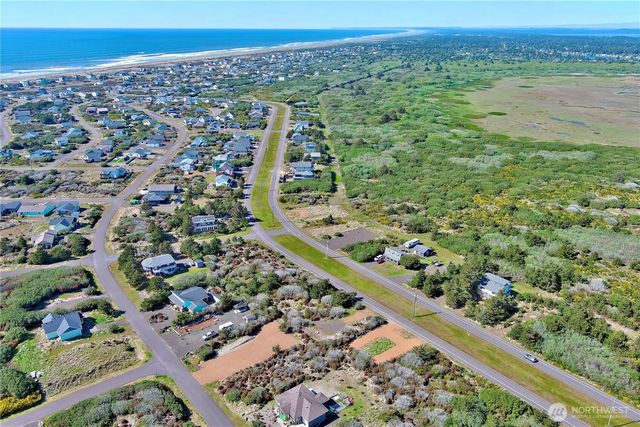 1339 E Ocean Shores Boulevard SW, Ocean Shores, WA 98569