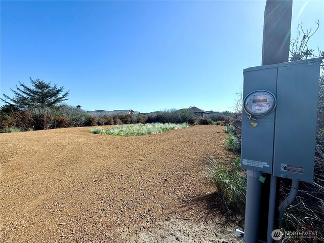 1339 E Ocean Shores Boulevard SW, Ocean Shores, WA 98569