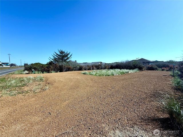 1339 E Ocean Shores Boulevard SW, Ocean Shores, WA 98569