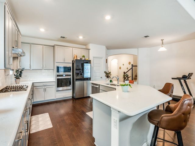 3120 Stonelake Ridge, Lewisville, TX 75010