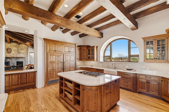 16 Hacienda Rincon, Santa Fe, NM 87506