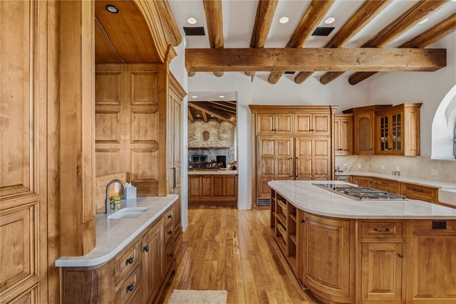 16 Hacienda Rincon, Santa Fe, NM 87506