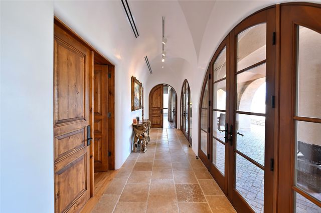 16 Hacienda Rincon, Santa Fe, NM 87506