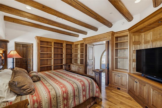 16 Hacienda Rincon, Santa Fe, NM 87506