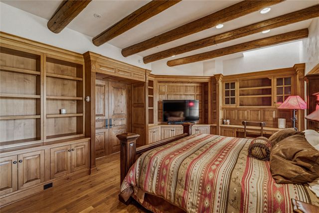 16 Hacienda Rincon, Santa Fe, NM 87506