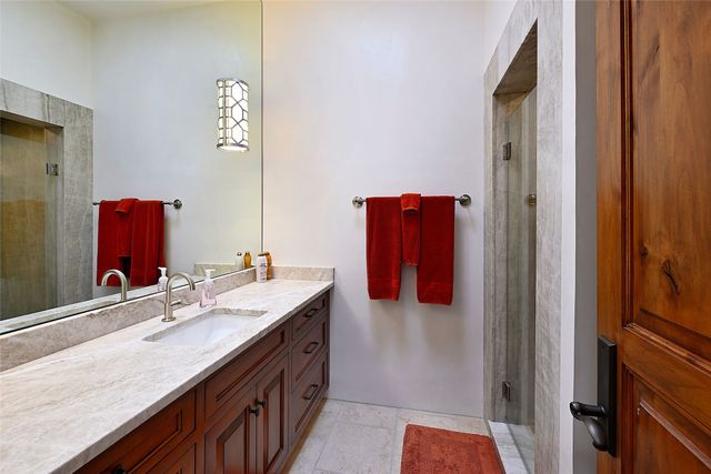 16 Hacienda Rincon, Santa Fe, NM 87506