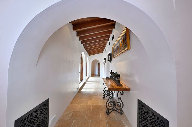 16 Hacienda Rincon, Santa Fe, NM 87506