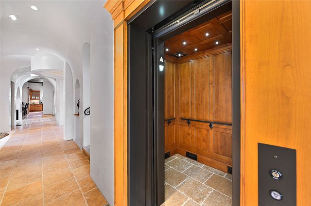 16 Hacienda Rincon, Santa Fe, NM 87506