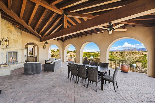 16 Hacienda Rincon, Santa Fe, NM 87506