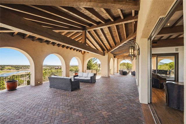 16 Hacienda Rincon, Santa Fe, NM 87506