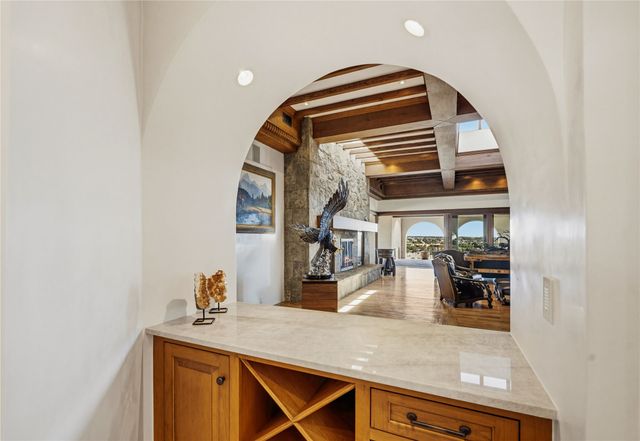 16 Hacienda Rincon, Santa Fe, NM 87506