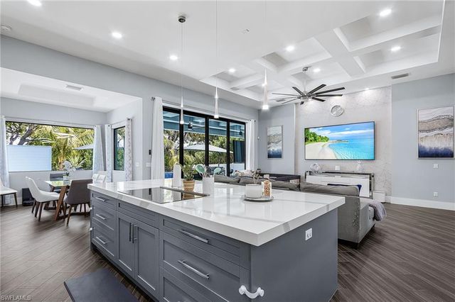 8800 Woodgate Manor CT, Fort Myers, FL 33908