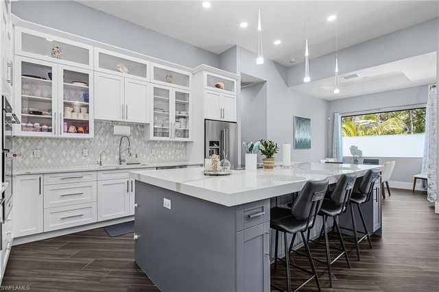 8800 Woodgate Manor CT, Fort Myers, FL 33908