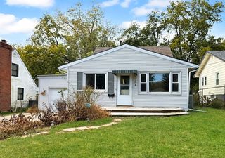 3206 68th Street, Urbandale, IA 50322