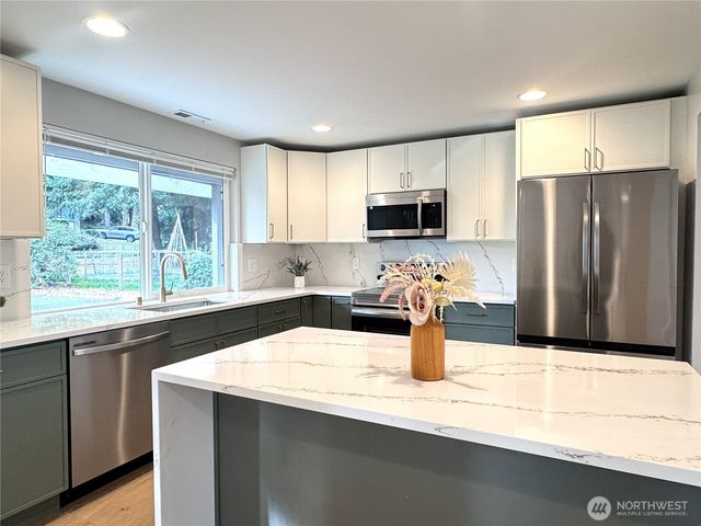 316 NE 191st Street, Shoreline, WA 98155