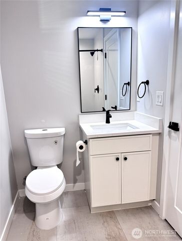 316 NE 191st Street, Shoreline, WA 98155