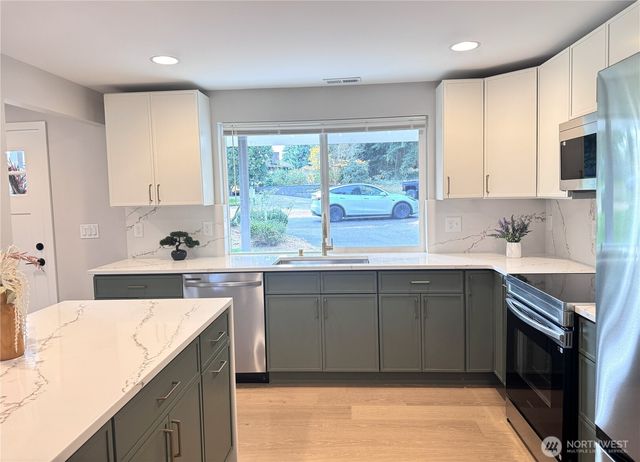 316 NE 191st Street, Shoreline, WA 98155