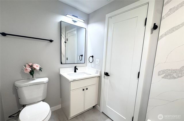 316 NE 191st Street, Shoreline, WA 98155