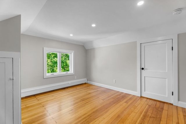 12 Gerrish Ave, Dracut, MA 01826