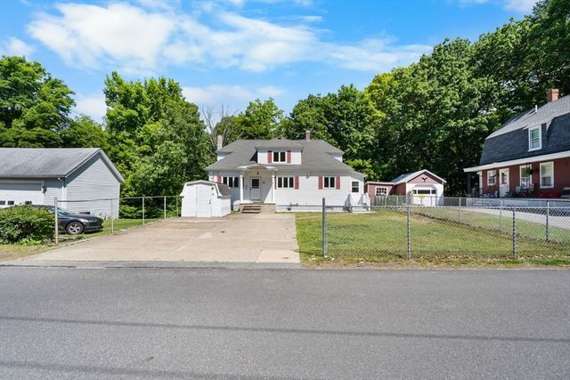 12 Gerrish Ave, Dracut, MA 01826