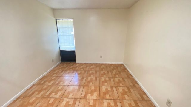 5935 Forest Hill Boulevard 8, West Palm Beach, FL 33415