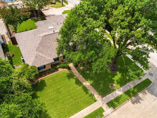 331 Robin Way, Richardson, TX 75080