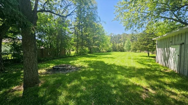 6068 Grove Avenue, Grand Blanc Twp, MI 48439