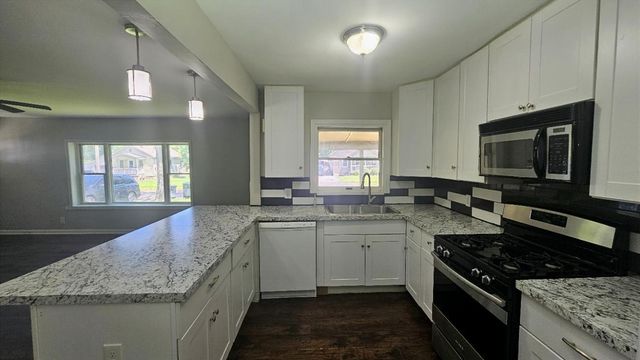6068 Grove Avenue, Grand Blanc Twp, MI 48439