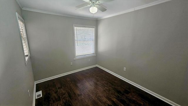 6068 Grove Avenue, Grand Blanc Twp, MI 48439