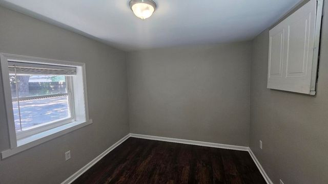 6068 Grove Avenue, Grand Blanc Twp, MI 48439