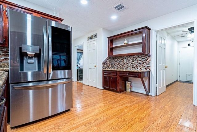 3403 Berry Grove Drive, Spring, TX 77388