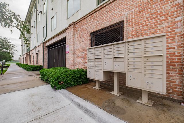 3221 Elihu Street 205, Dallas, TX 75210