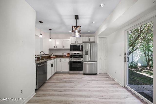 67 New Beginnings Crossing, Manalapan, NJ 07726