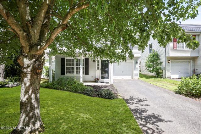 67 New Beginnings Crossing, Manalapan, NJ 07726