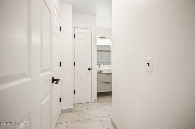 67 New Beginnings Crossing, Manalapan, NJ 07726