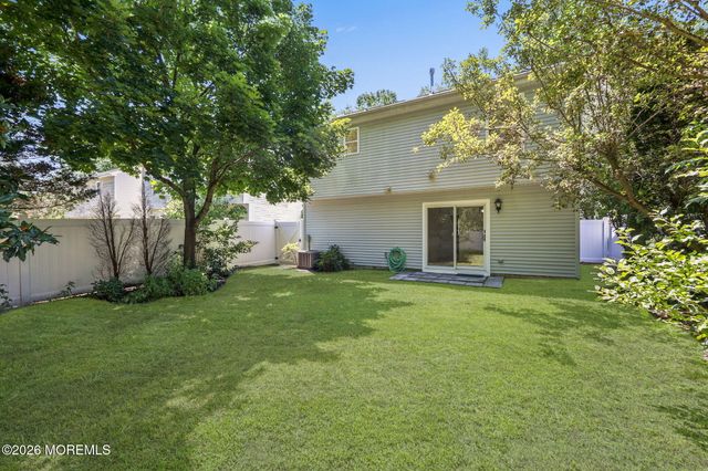 67 New Beginnings Crossing, Manalapan, NJ 07726