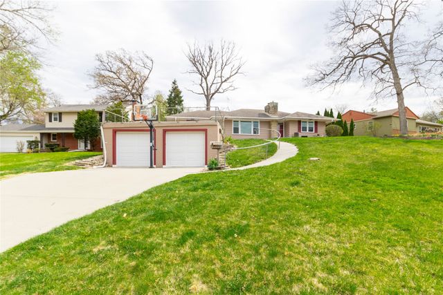 3514 Davisson Road, Des Moines, IA 50310