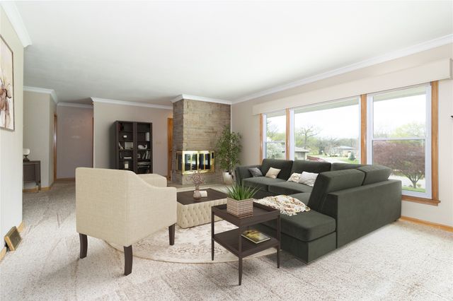 3514 Davisson Road, Des Moines, IA 50310