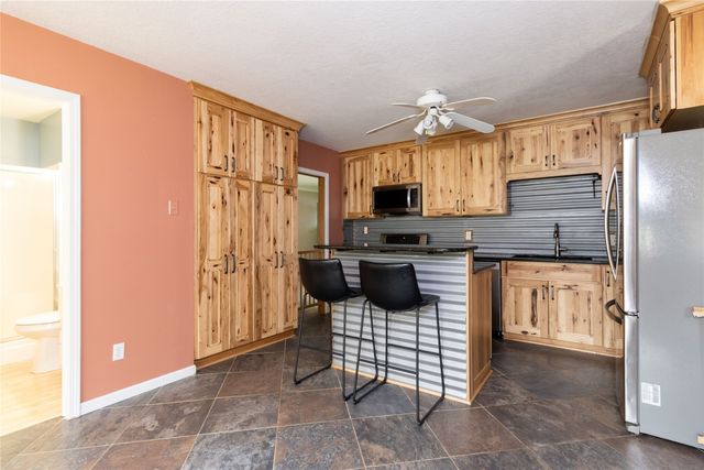 3514 Davisson Road, Des Moines, IA 50310